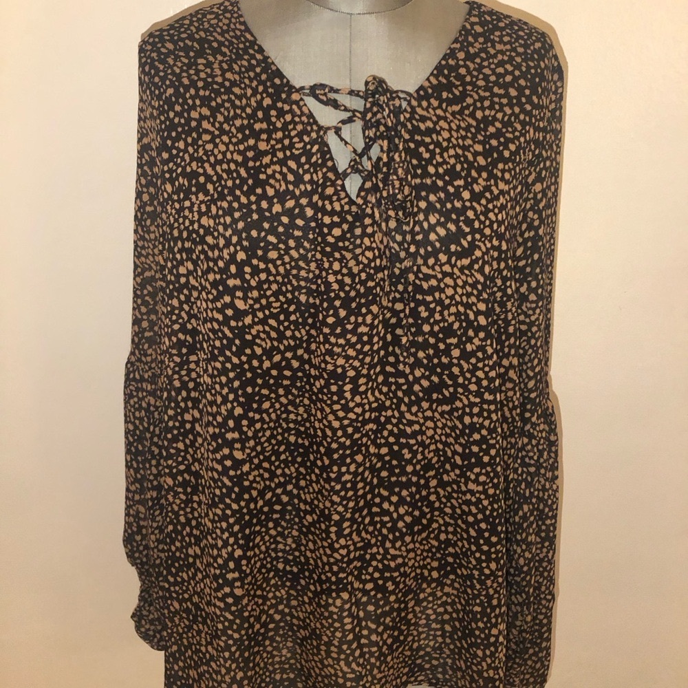 Women's Black and Tan Blouse New Sz LG
